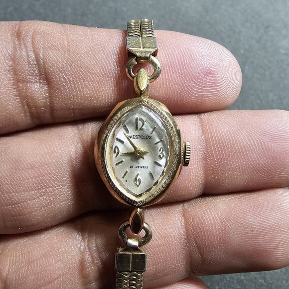 Vintage Westclox 21 Jewels Ladies Cocktail Watch Mechanical Wind Working shows s - Picture 1 of 9
